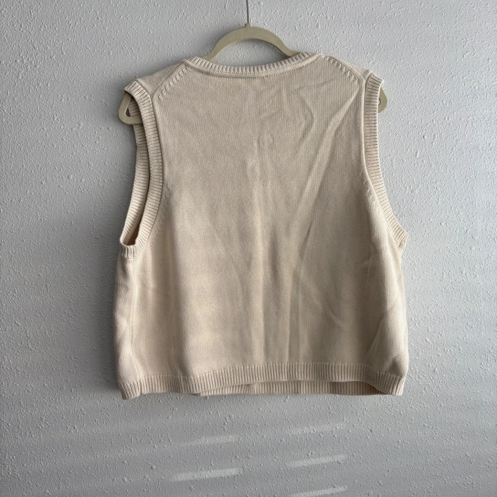 GAP Cropped Sleeveless Button Down Cardigan Sweater Vest in Cream White - Picture 5 of 7